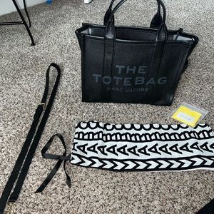 Marc jacobs medium tote bag